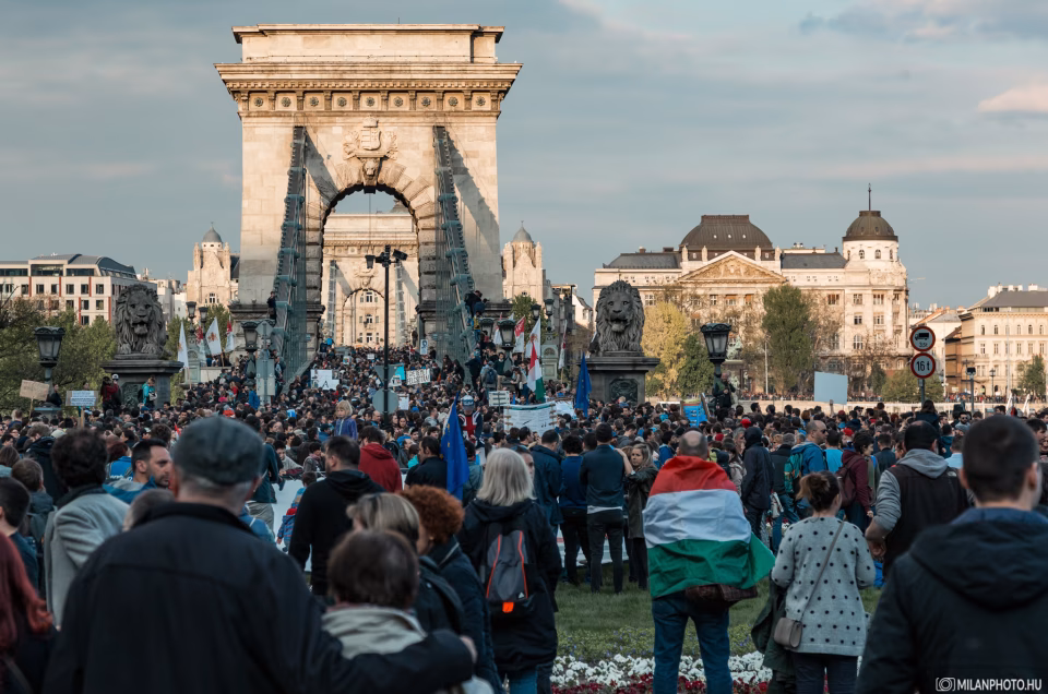 #IstandwithCEU